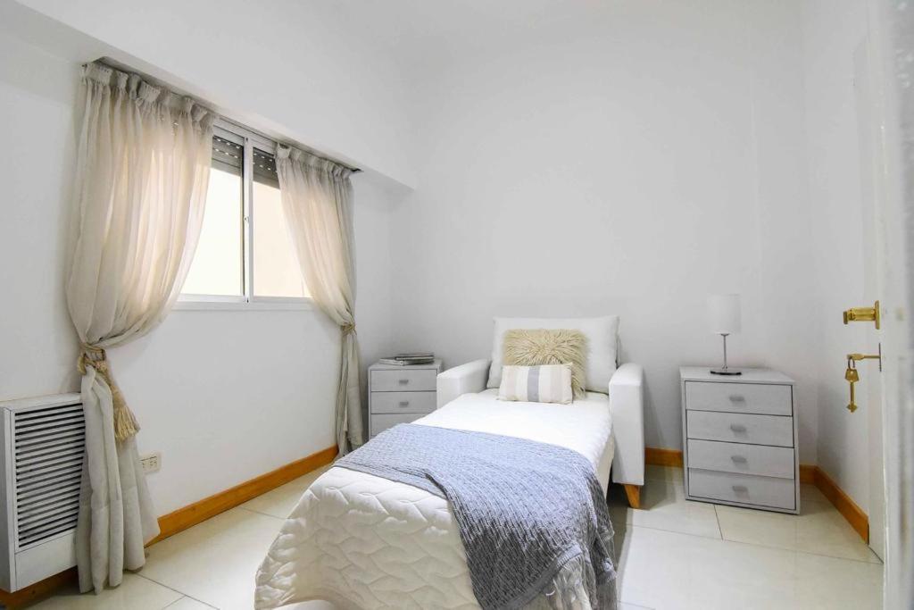 Dpto. En Recoleta: Calido, Proximo Y Confortable Buenos Aires