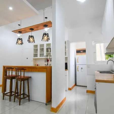 Dpto. En Recoleta: Calido, Proximo Y Confortable Buenos Aires Exterior photo